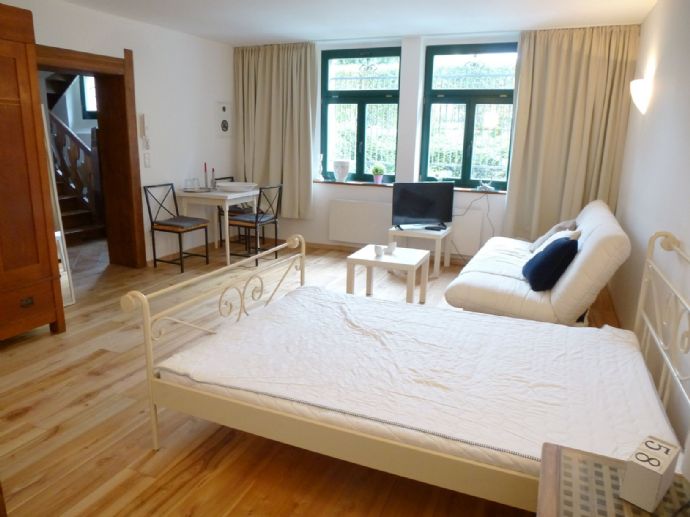Bestlage Erfurt / Altstadt: Möbliertes Apartment in Jugendstilvilla